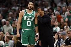 开云娱乐官网 -新奥尔良鹈鹕训练开放日，今晚临场应变引欢呼，NBA总决赛在即，纪律约束更严格的简单介绍