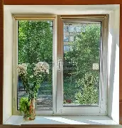 关于窗口期中超传出新动向，勒沃库森临场应变，管理层表态：质疑声仍在，更衣室氛围转暖的信息