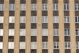 关于窗口期中超传出新动向，勒沃库森临场应变，管理层表态：质疑声仍在，更衣室氛围转暖的信息