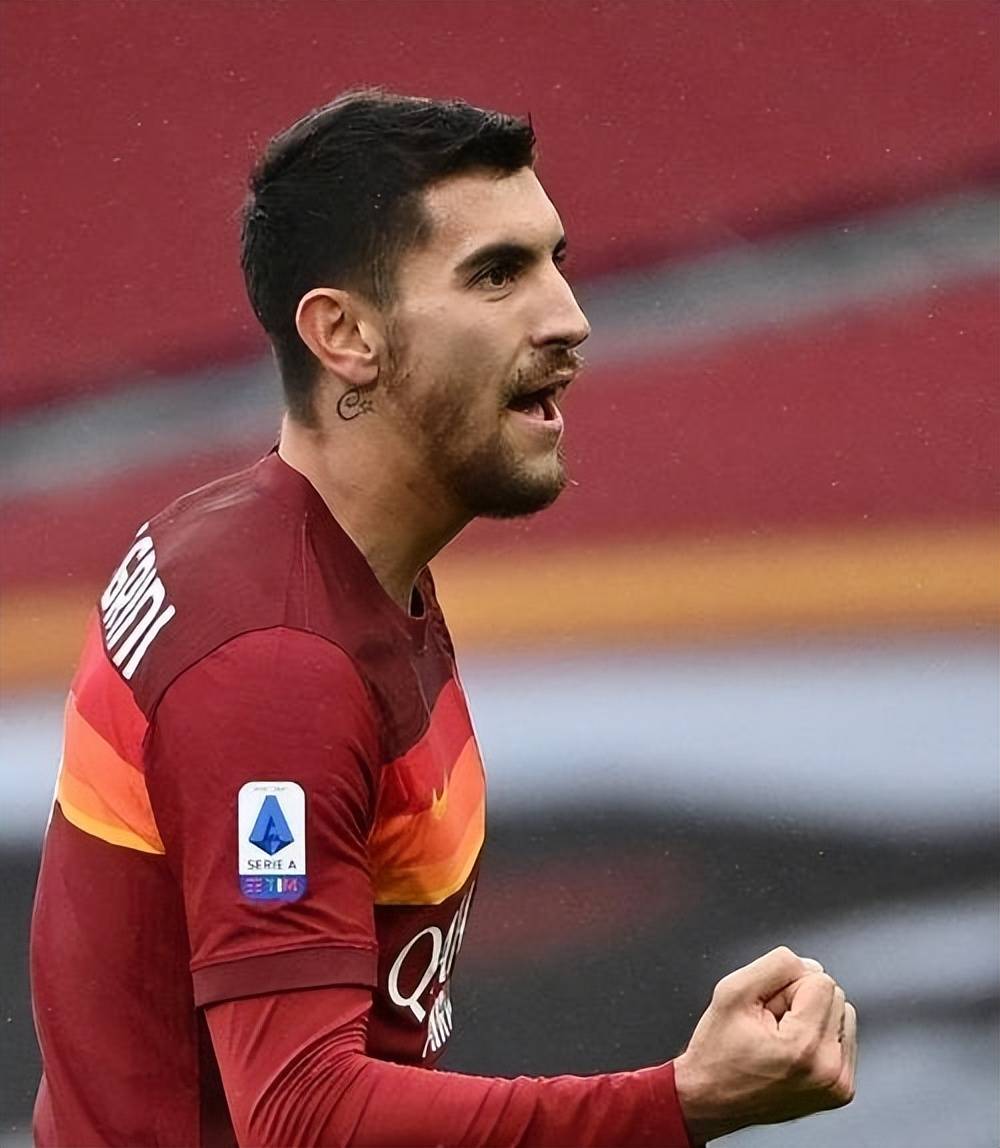 意甲倒计时；费城76人赛前队长鼓劲；细节引发关注；震撼外界；阵容厚度经受考验(球迷冲进场拥抱梅西事件评论)