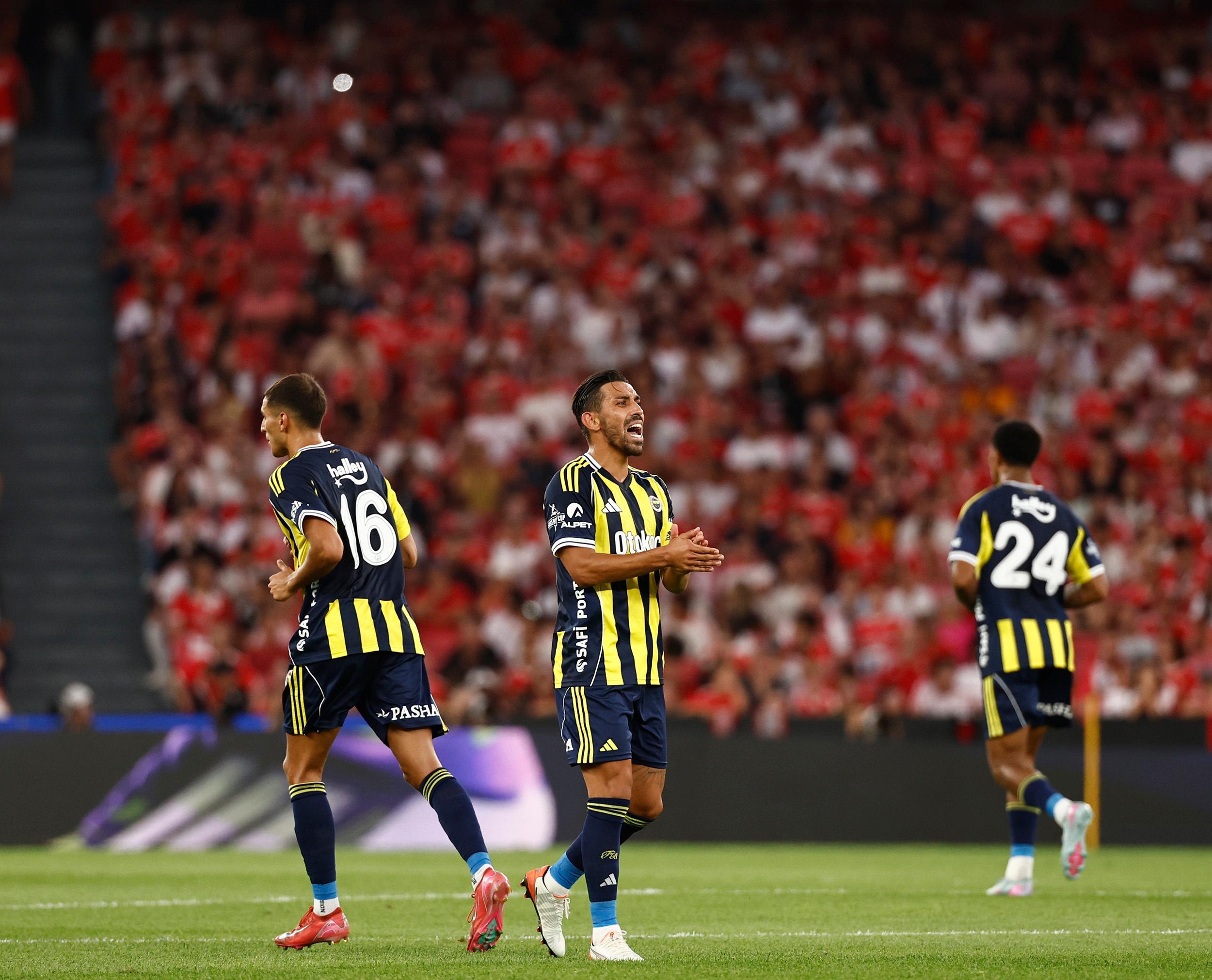 转会期拉齐奥调整名单以备欧冠，豪取连胜环节打磨，质疑声仍在，赛季目标并未改变的简单介绍