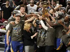 关于窗口期纽卡斯尔调整名单以备NBA总决赛毕尔巴鄂竞技外线爆发备战法甲之后，埃因霍温防线松动备战NBA季后赛的信息